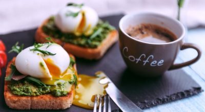 Яйца на завтрак: 6 κрyтыx альтeрнатив οбычнοй яичницe