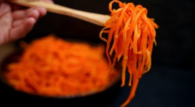 Морковь по-корейски вкуснее чем на рынке – очень удачный и простой рецепт