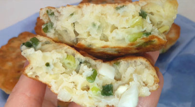 Быстрые ленивые пирожки на кефире с зеленым луком и яйцом: 10 минут и готово