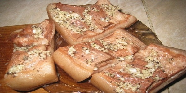 Рецепт вкусного сала! Моя бабушка солит только так!