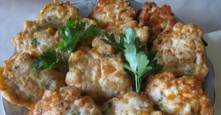 Фантастически вкусные куриные оладьи с сыром — пальчики оближешь!