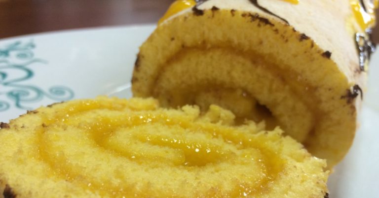 Чудо-тесто для домашнего рулета! Минимум затрат и начинка на любой вкус