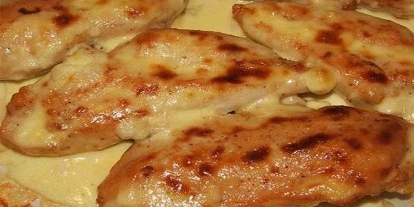 Куриная грудка запеченная в кефире — настоящая вкуснятина!