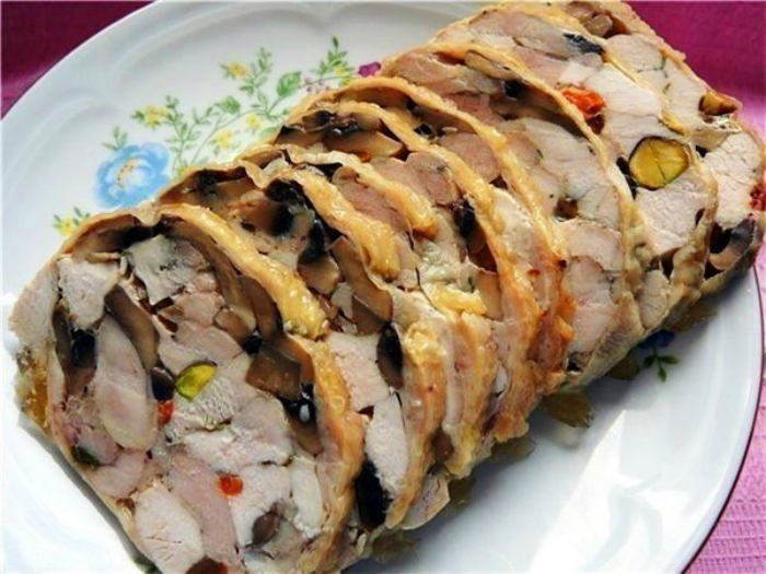 Вот как сделать из обычной курицы нечто особенное: готовится элементарно, а результат — загляденье!