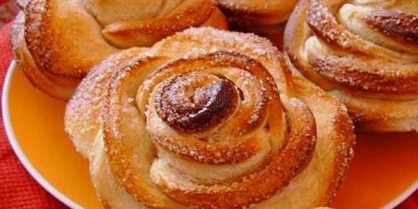 Вкусное и красивое лакомство для маленьких и больших сладкоежек! Детские творожные булочки «Розочки»