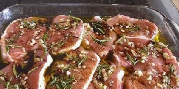 Отличная подборка маринадов для запекания мяса в духовке