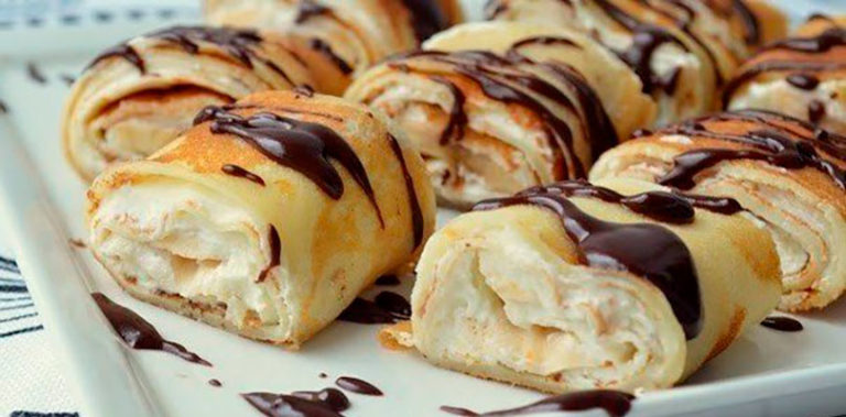 РУЛЕТИКИ ИЗ БЛИНЧИКОВ С ТВОРОЖНО–БАНАНОВЫМ КРЕМОМ — ВКУСНЯТИНА!