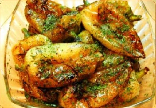 Жаренный перец с чесноком