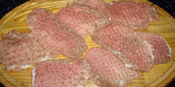 Небольшая уловка помогла приготовить лучшее на свете «Мясо по-французски»! Записывай…