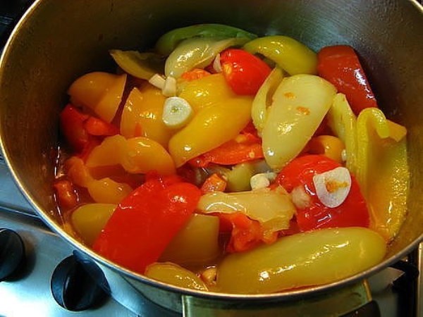 МАРИНОВАННЫЙ ПЕРЕЦ ПОЛОВИНКАМИ ЗА 15 МИНУТ