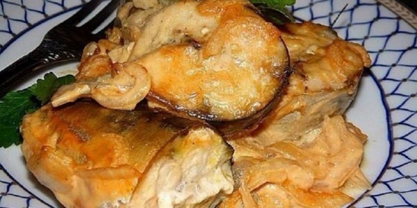 Эта скумбрия, запеченная в горчичном соусе буквально тает во рту!