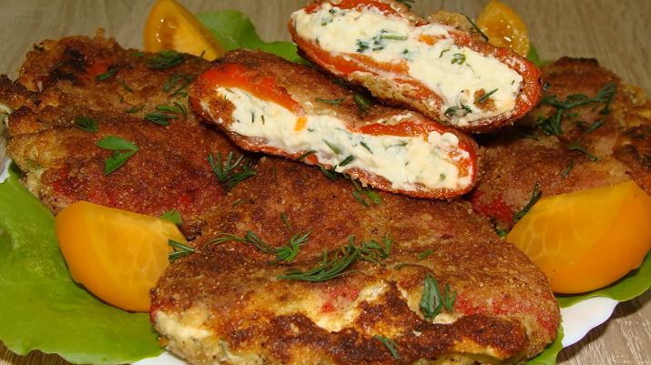 Это так вкусно: закуска из жареного перца с сыром