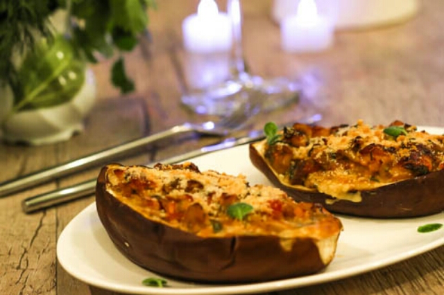 Самые вкусные баклажановые лодочки