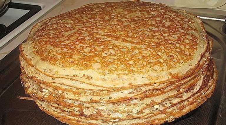 Заварные блинчики на кефире. Получаются очень нежными и тонкими!