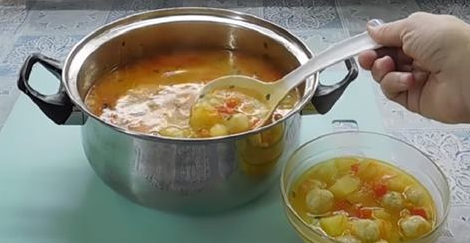 Самый модный суп с сырными шариками: нежный и волшебно вкусный