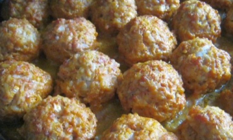 Вкуснейшие ёжики с картошкой в духовке