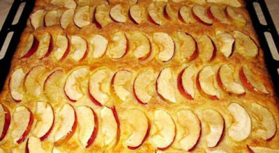 Нежный пирог с яблоками за 20 минут. Мой дежурный рецепт на все случаи жизни