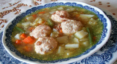 Суп с фрикадельками и картошкой: постный, но вкусный