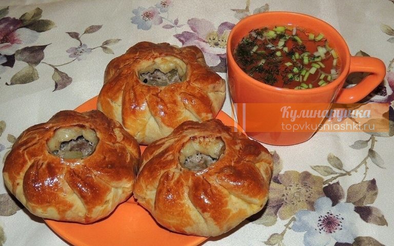Вак балиш (маленькие пироги с мясом и картошкой)