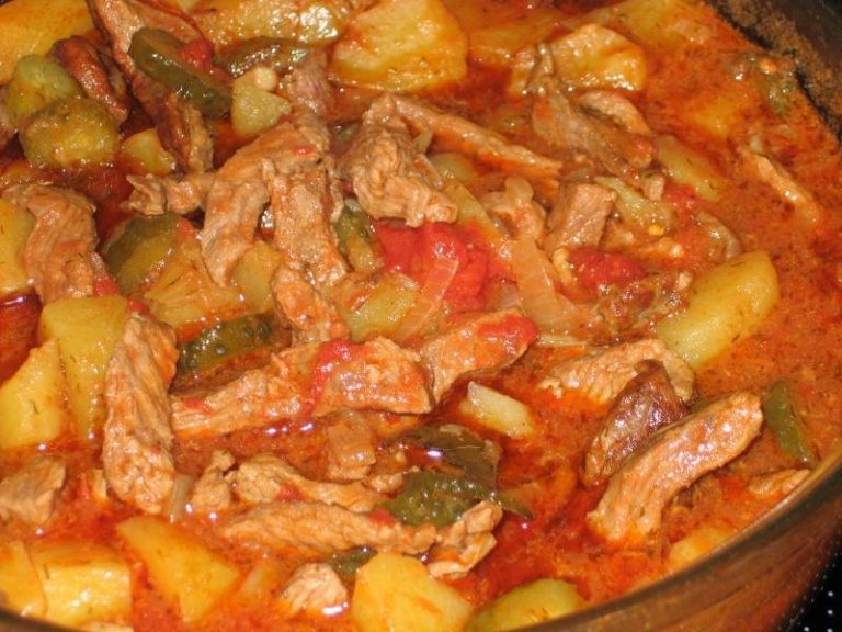 АЗУ почти по-татарски. Очень сытное и вкусное блюдо