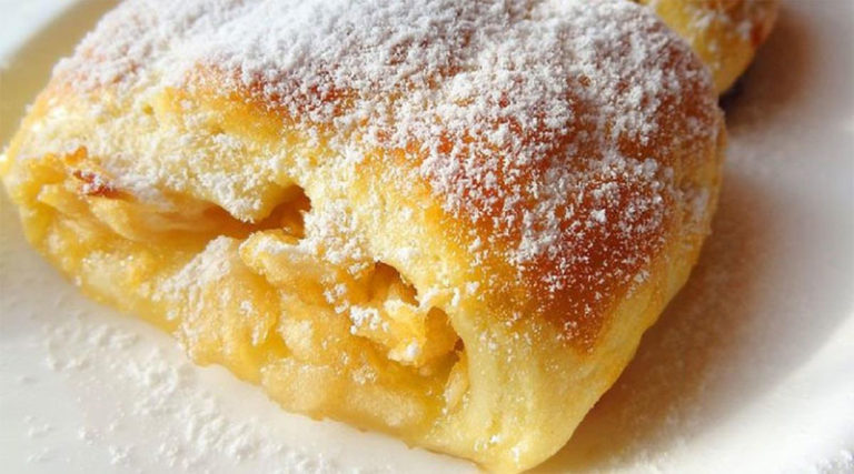 Мягкие ароматные рулетки с яблоками на скорую руку: Долго не черствеют