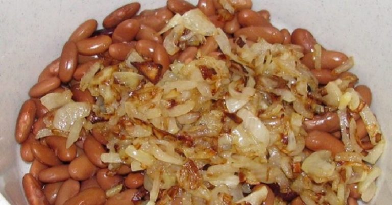 Сытный салат с консервированной фасолью и грибами: полноценный ужин