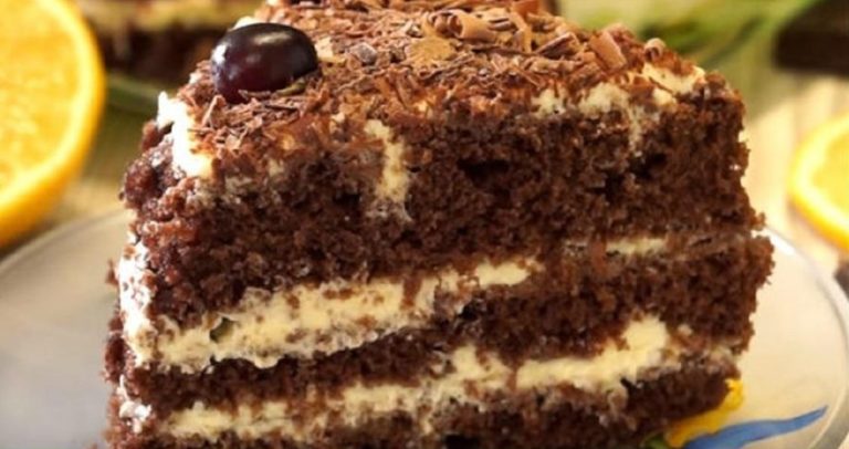 Невероятно вкусный шоколадный торт со сметанным кремом