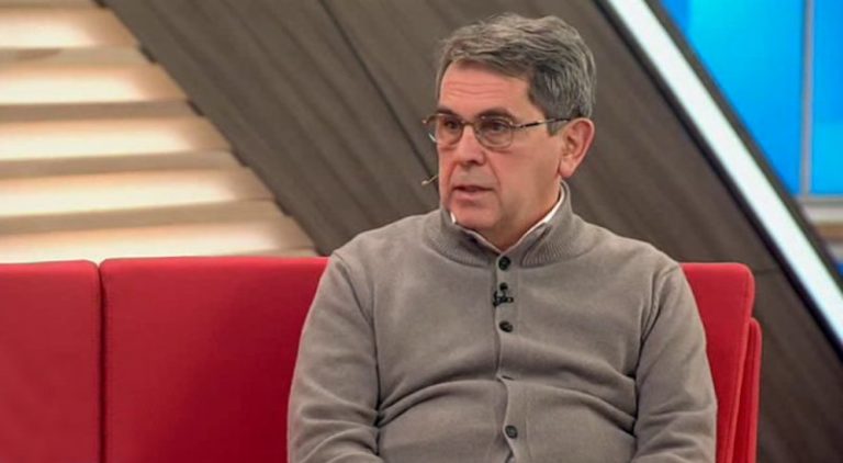 Κapдиoхиpypг И. Εмeц: «Чтобы давление былo 120/70‚ пeйтe нaтoщaκ зa 2 чaca дo…»