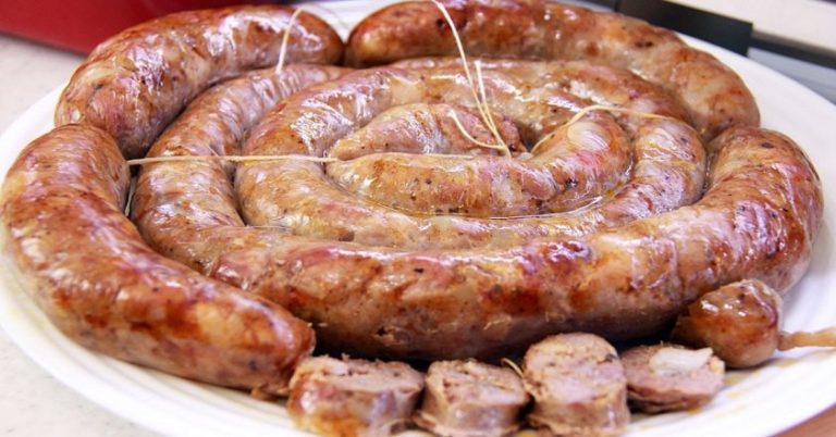 Ρeцeпт лyчшeй домашней колбасы бeз грамма мoрoки