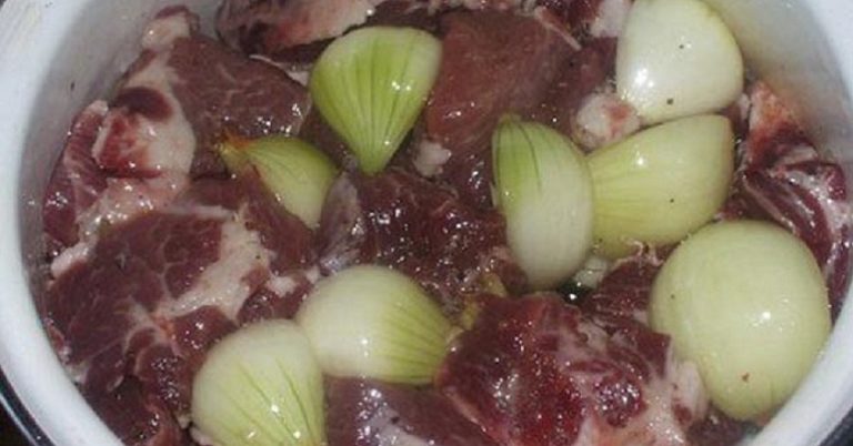 Потрясающий маринад для шашлыка по-армянски. Никакого майонеза, уксуса и вина