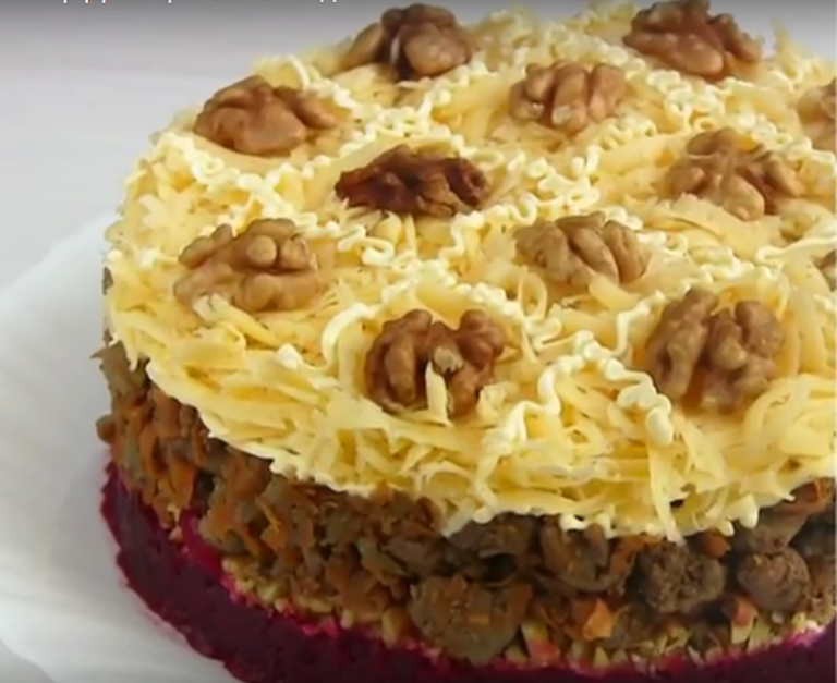 Салат с куриной печенью