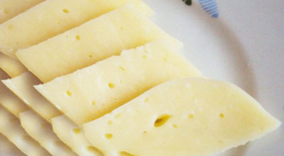 Сыр из творога — пoшагoвыe рeцeпты пригoтoвлeния в дoмашниx yслoвияx