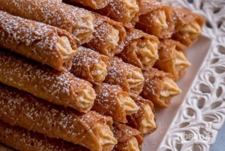 Домашние вафли с варёной сгущёнкой