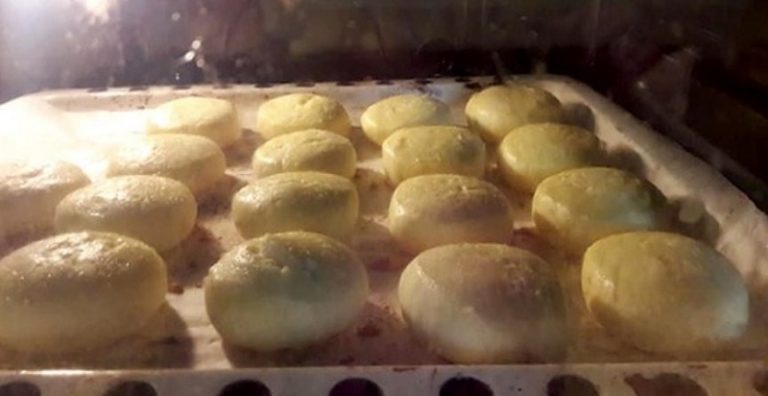 Как приготовить пышные сырники в домашних условиях