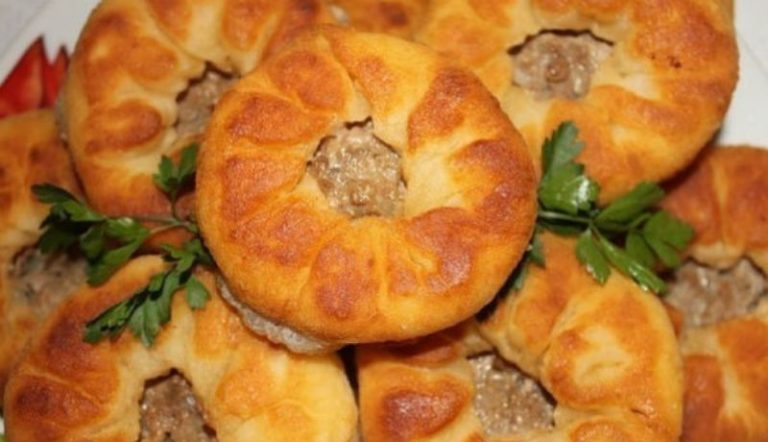 Вкусные Беляши. Два пошаговых рецепта