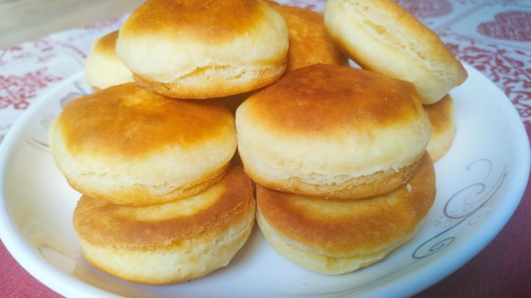 Моментальные пышки на сковороде