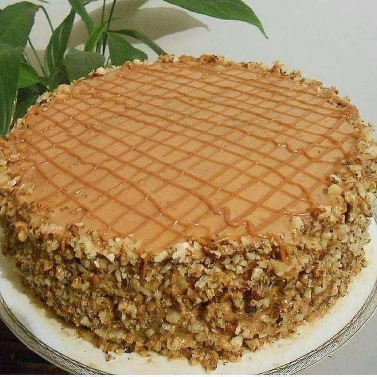 Простой и любимый тортик. Нуу оооочень вкусный получился