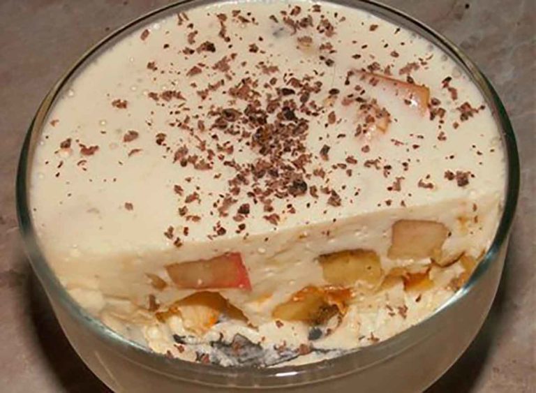 Рецепт замечательного нежного сметанного десерта с бананами