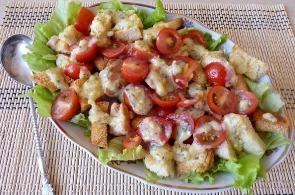 Салат "Цезарь" с курицей
