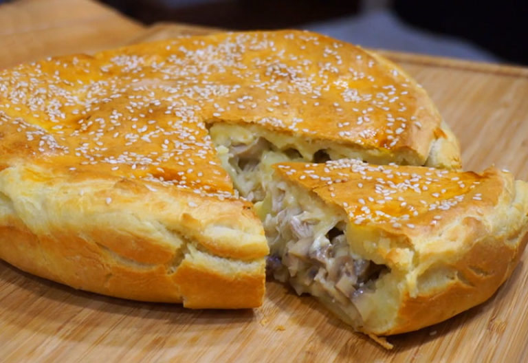 Сытный пирог с вкусной начинкой