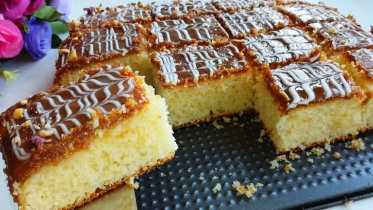 Я просто влюбилась в этот пирог. Нежный и вкусный манник