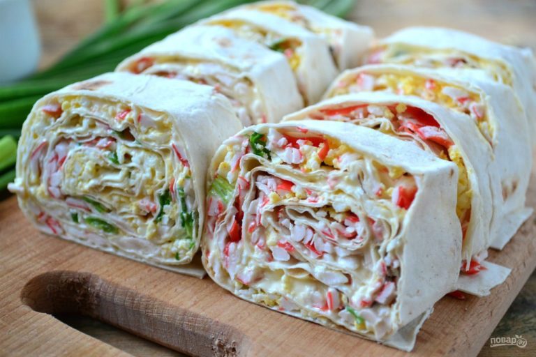Закуска из лаваша с крабовыми палочками