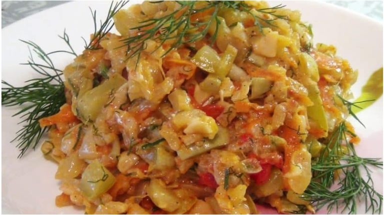 Вкуснейшее овощное рагу – кабачки тушеные с рисом. И гарнир, и закуска и перекус