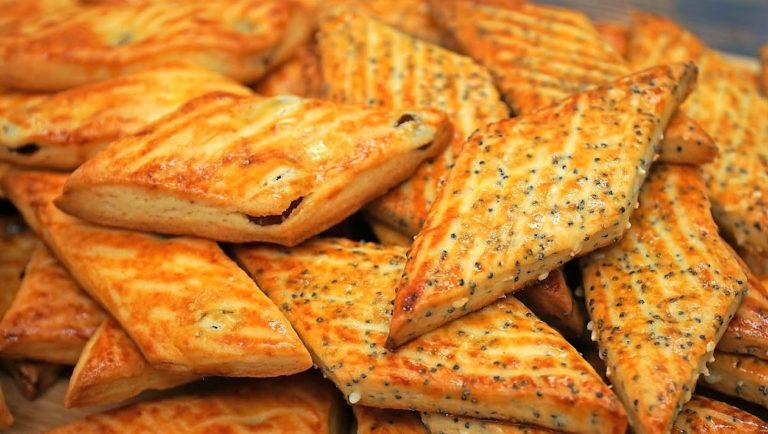 Готовьте сразу и побольше. Неожиданно вкусное бюджетное печенье к чаю