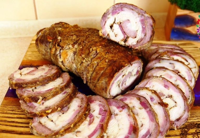 Колбасу не покупаю. Всего 3 ингредиента и очень вкусный мясной рулет готов