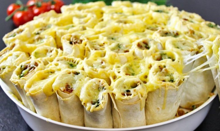 Готовлю его на праздники и для большой компании. Закусочный пирог из лаваша