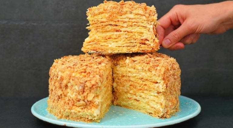 Идеальный торт Наполеон получается по этому рецепту. Очень вкусный крем и слоистые коржи