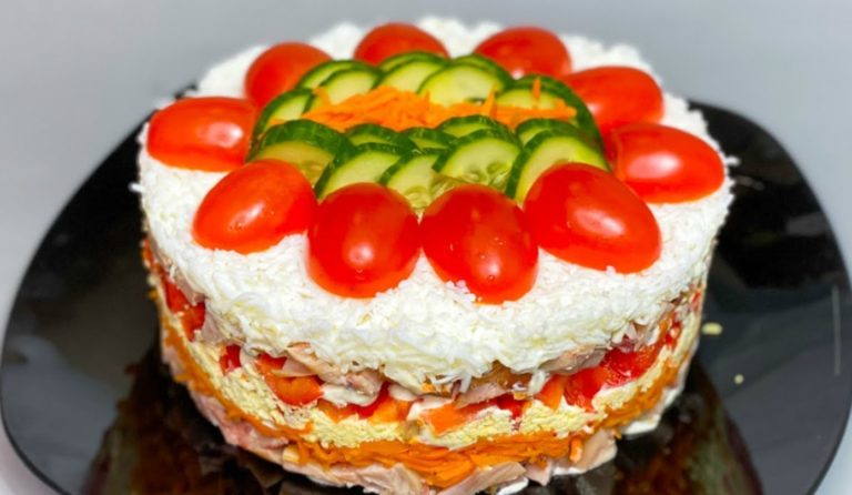 Салат на любой праздничный стол. Оригинальное сочетание продуктов