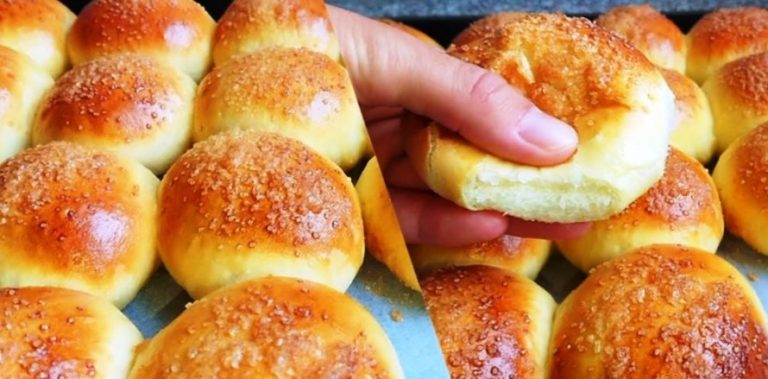 Воздушные булочки с яблоками и корицей