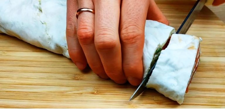 Вкусная закуска из лаваша